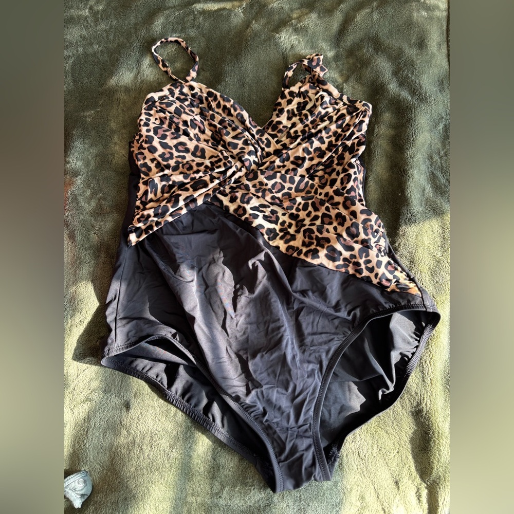 Leopard Print One-Piece Dream suit Swimsuit